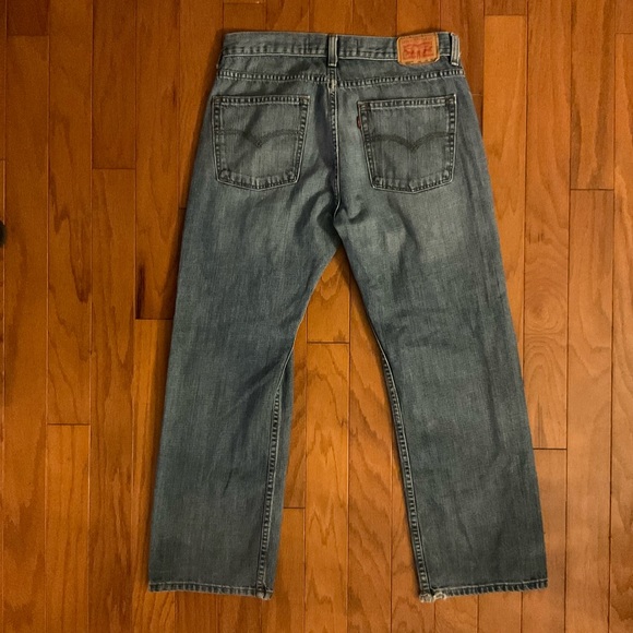 Levi’s 550 Relaxed Fit Zipper 🪰 Jeans! - Picture 9 of 10